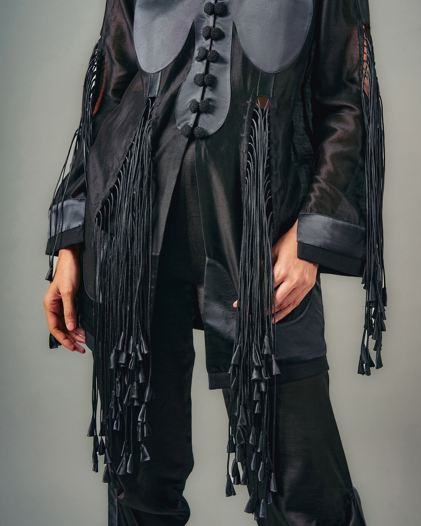 Cut-out tassels jacket + Pick-up trouser set