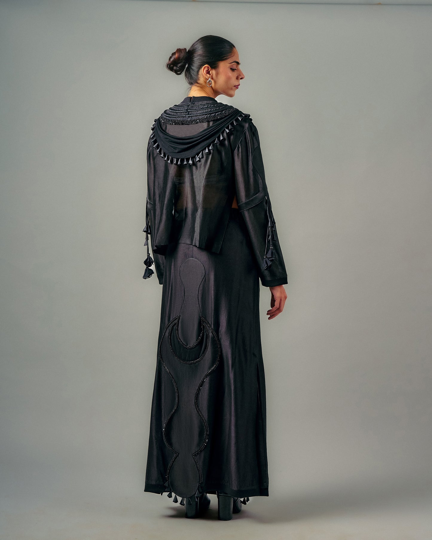Quilted necklines drape top + Ornament patch skirt set