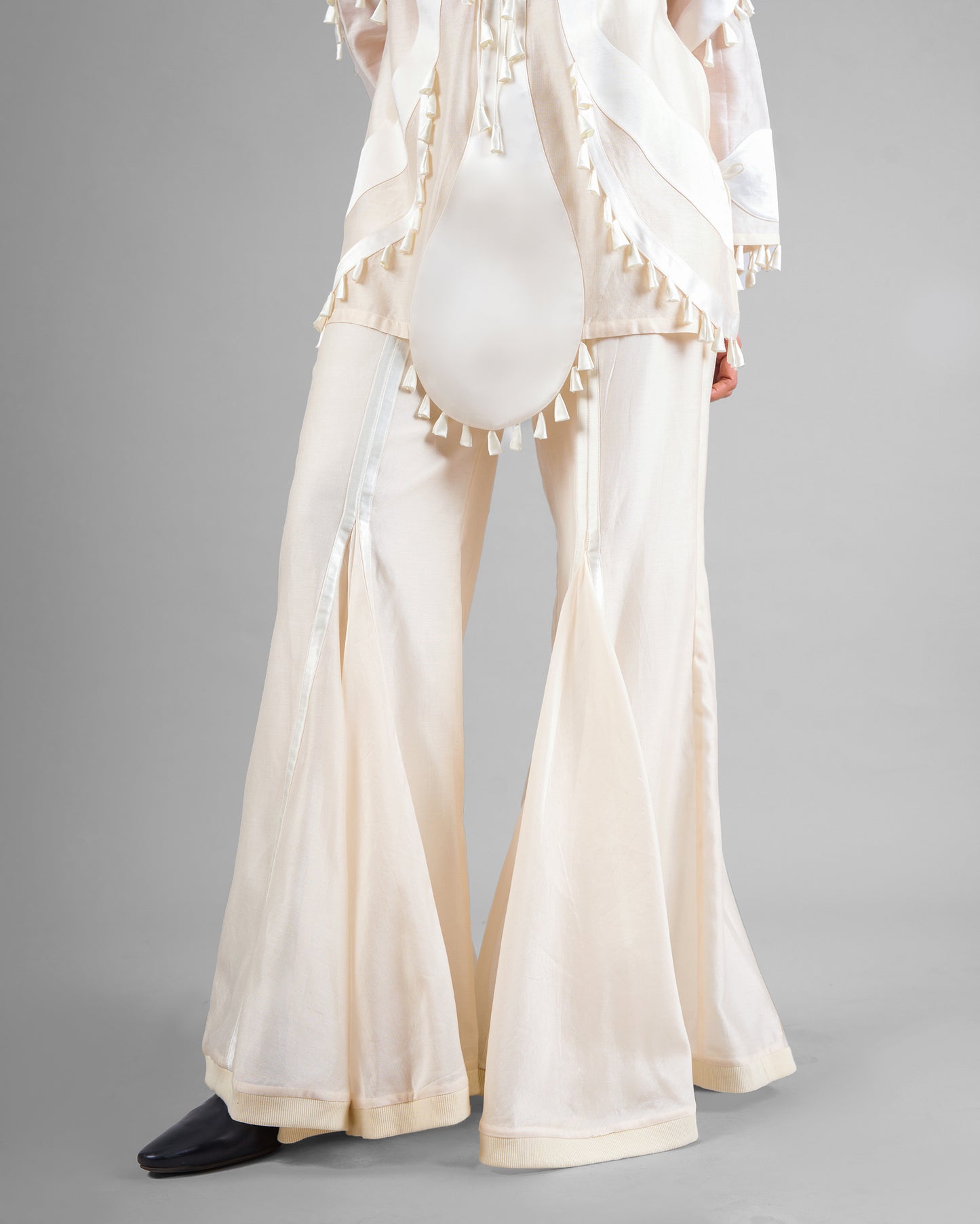 Sculptural scallop kurta + Godet flared trouser set