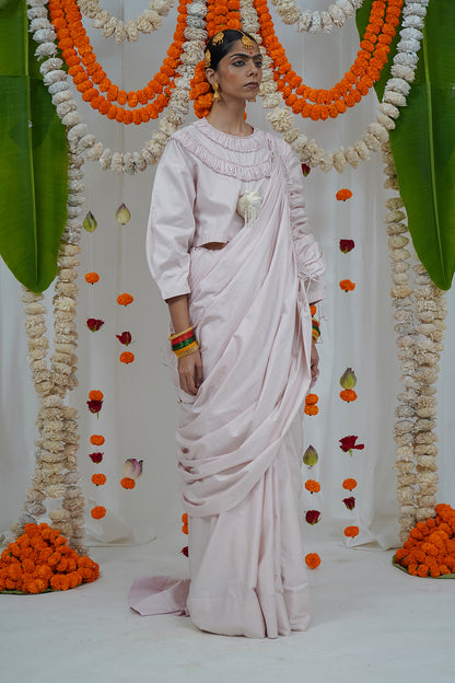 Gathered neckline detail blouse, with a 3d embellished heart; draw stringed cowl pocket palla saree
